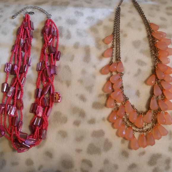 (2) Pink Necklaces - Picture 5 of 5